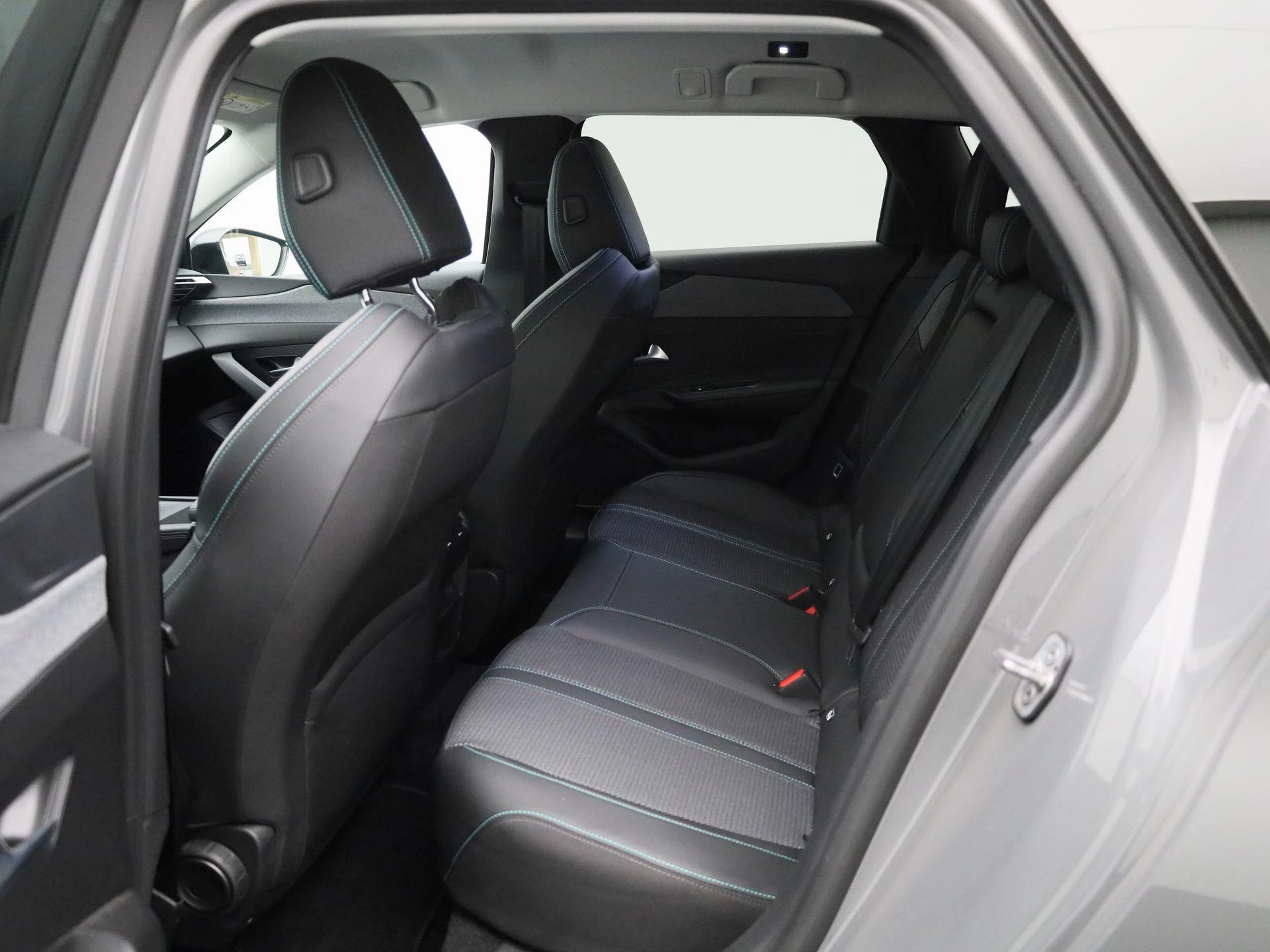 Peugeot e-308 SW e-308 156 Allure