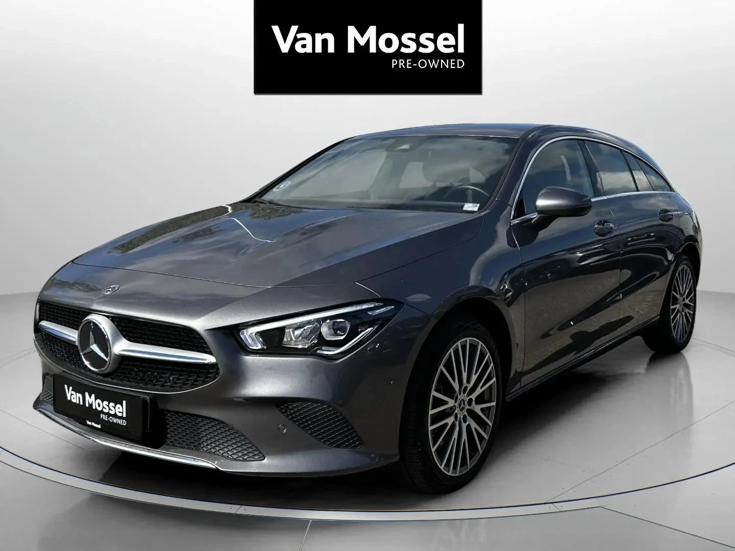 Mercedes-Benz-CLA-image-0