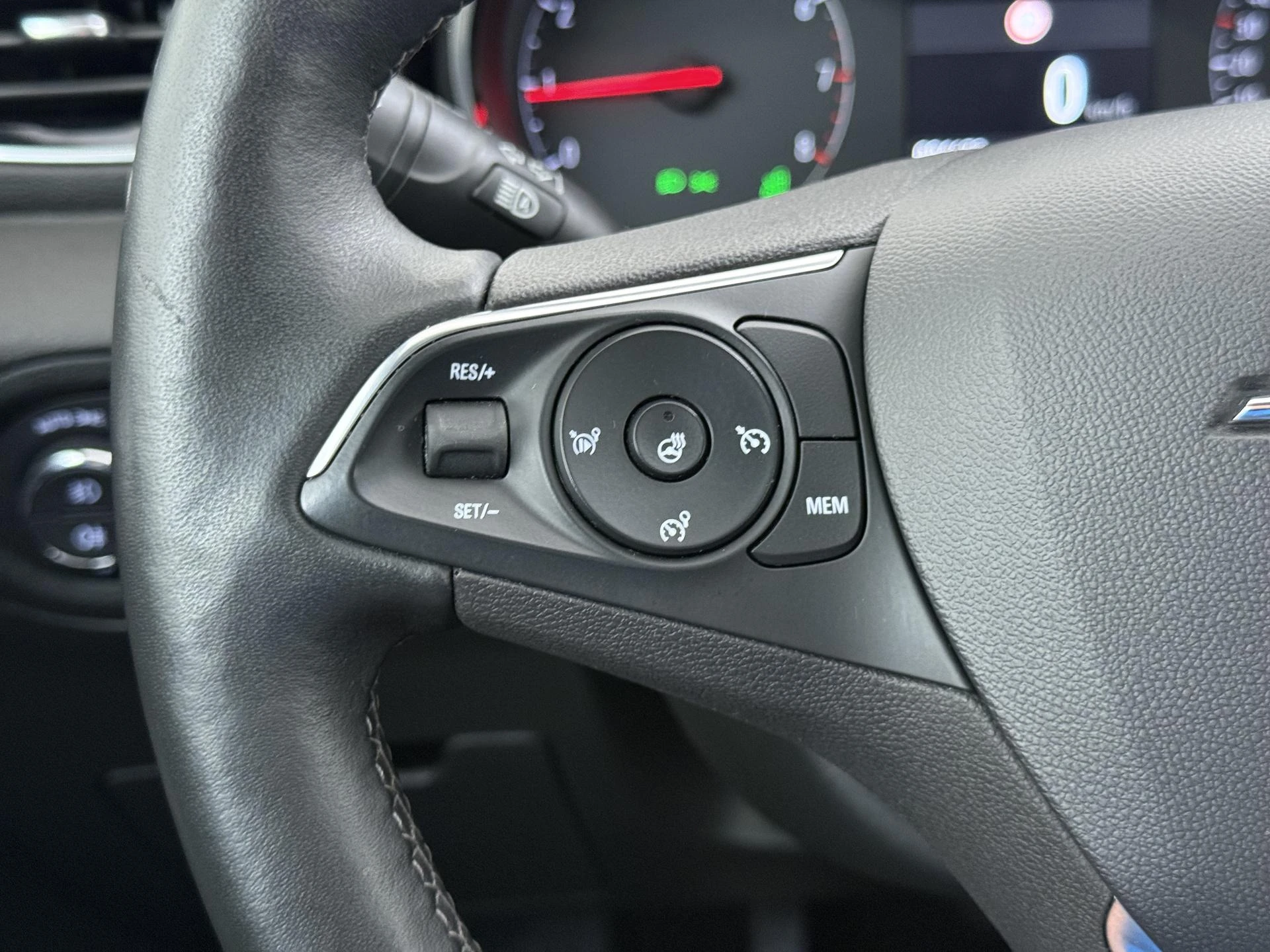Opel-Grandland X-image-25