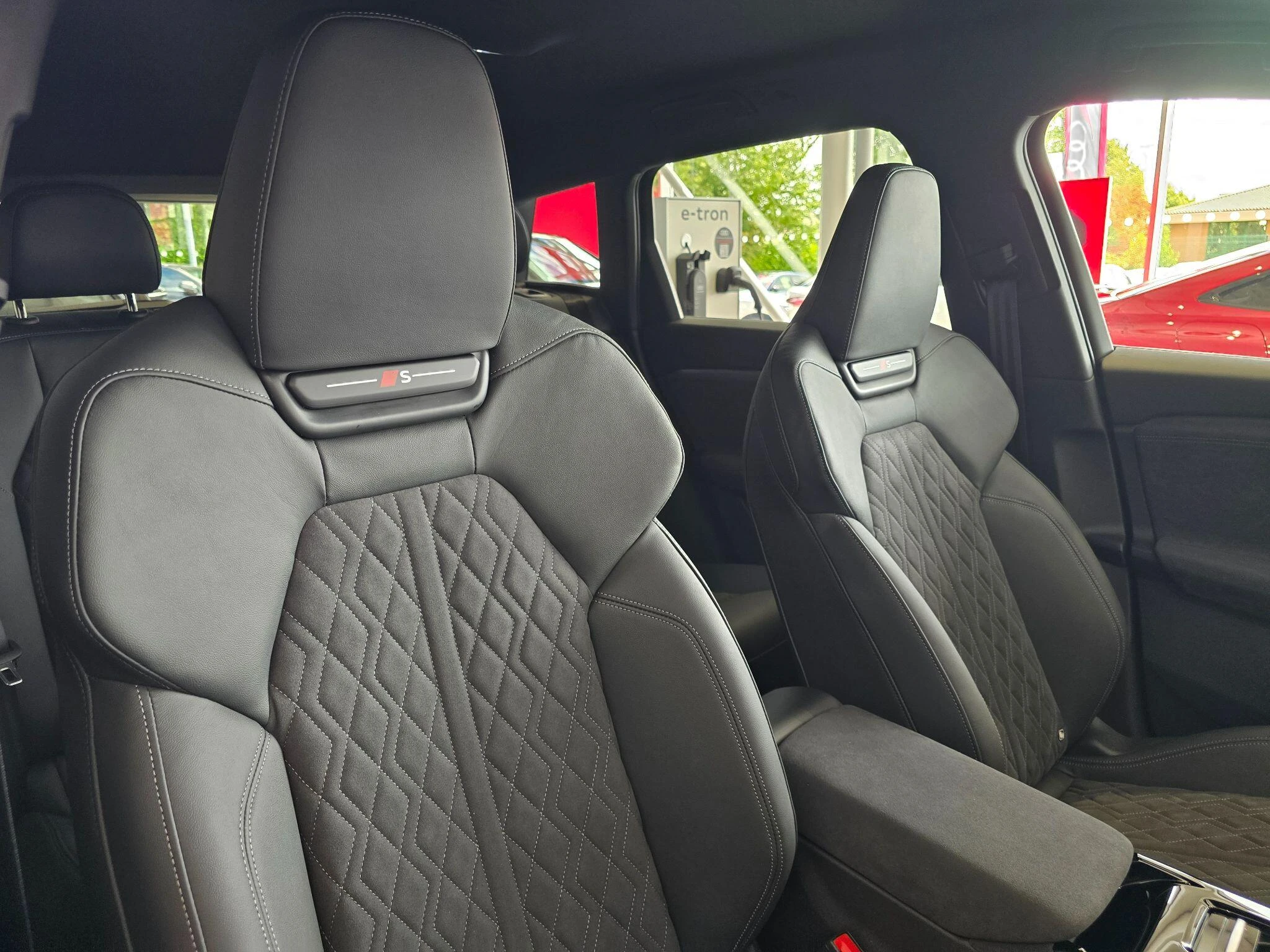 Audi-Q6 e-tron-image-9
