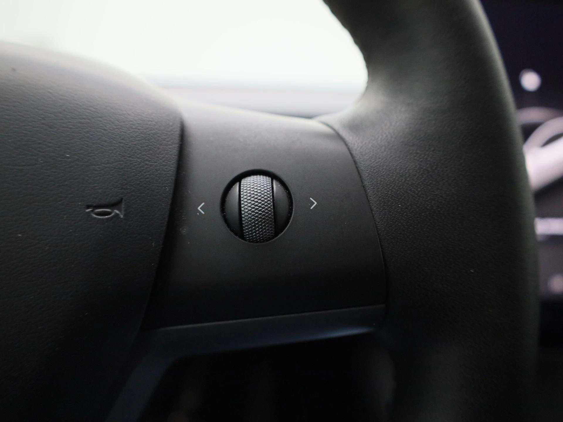 Tesla-Model Y-image-26
