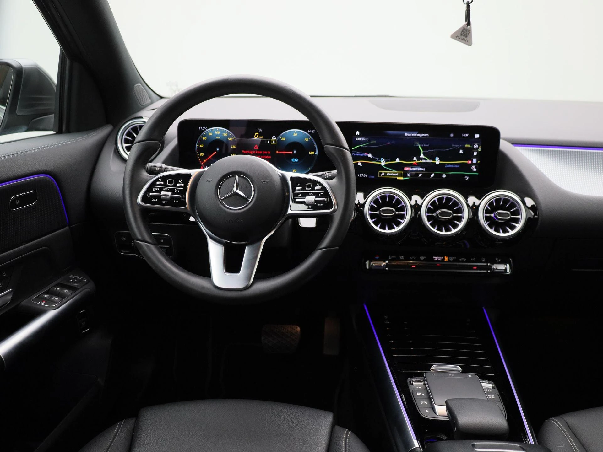 Mercedes-Benz-EQA-image-6