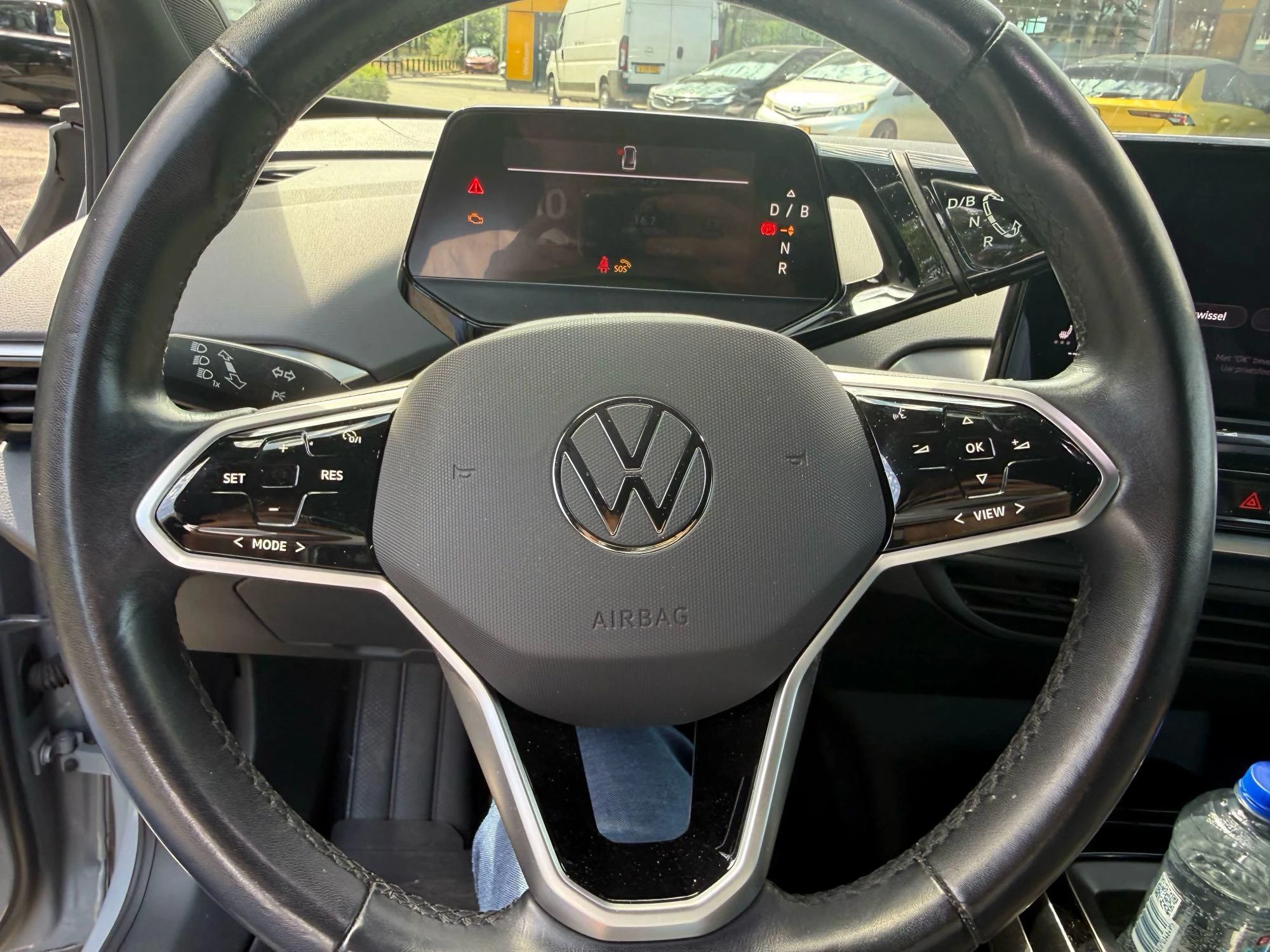 Volkswagen-ID.4-image-4