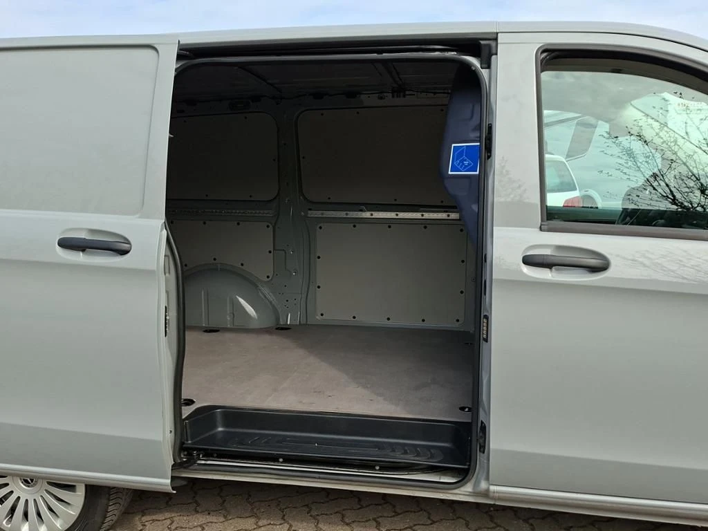 Mercedes-Benz-Vito 116-image-17