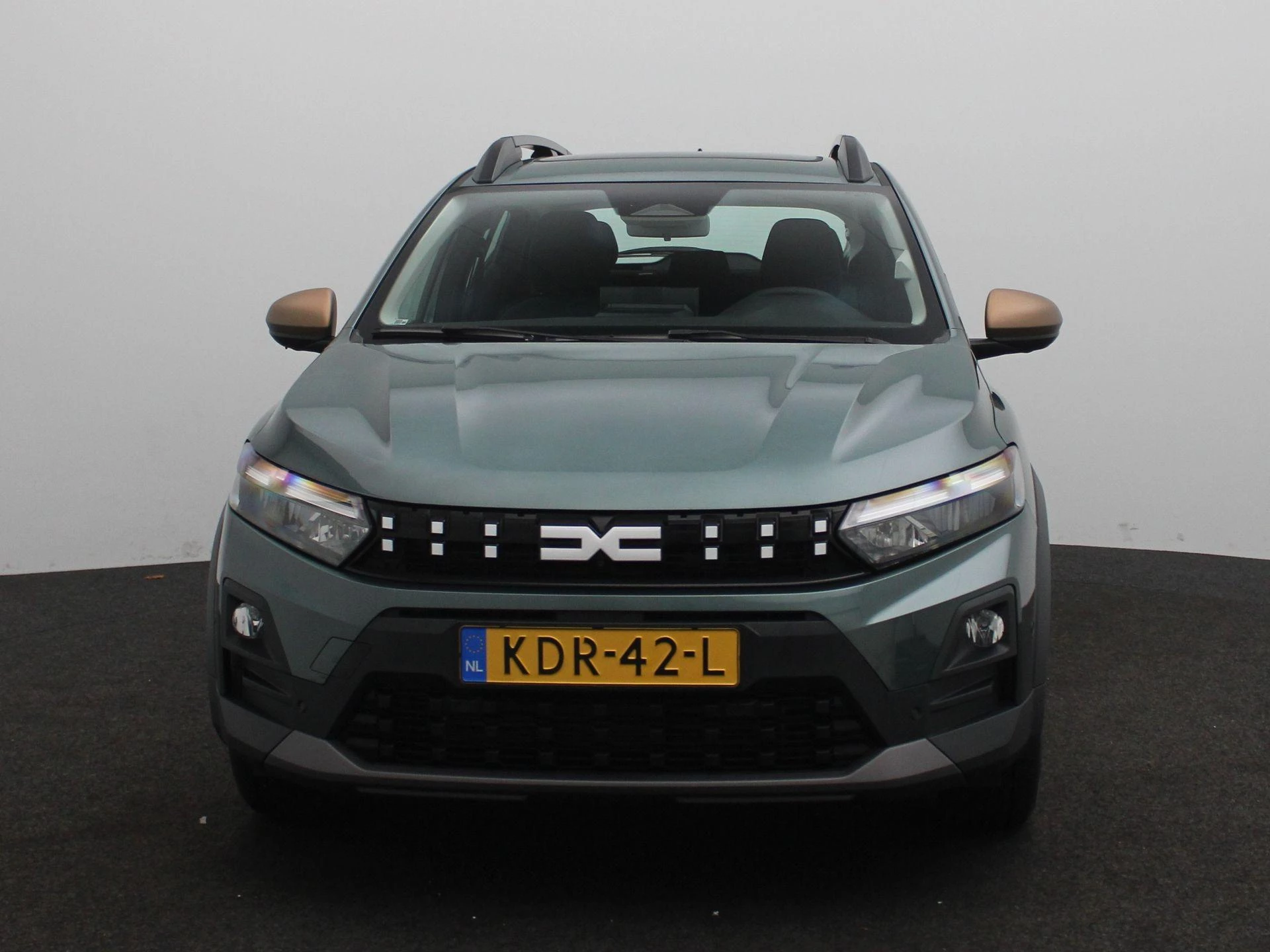 Dacia-Sandero Stepway-image-2