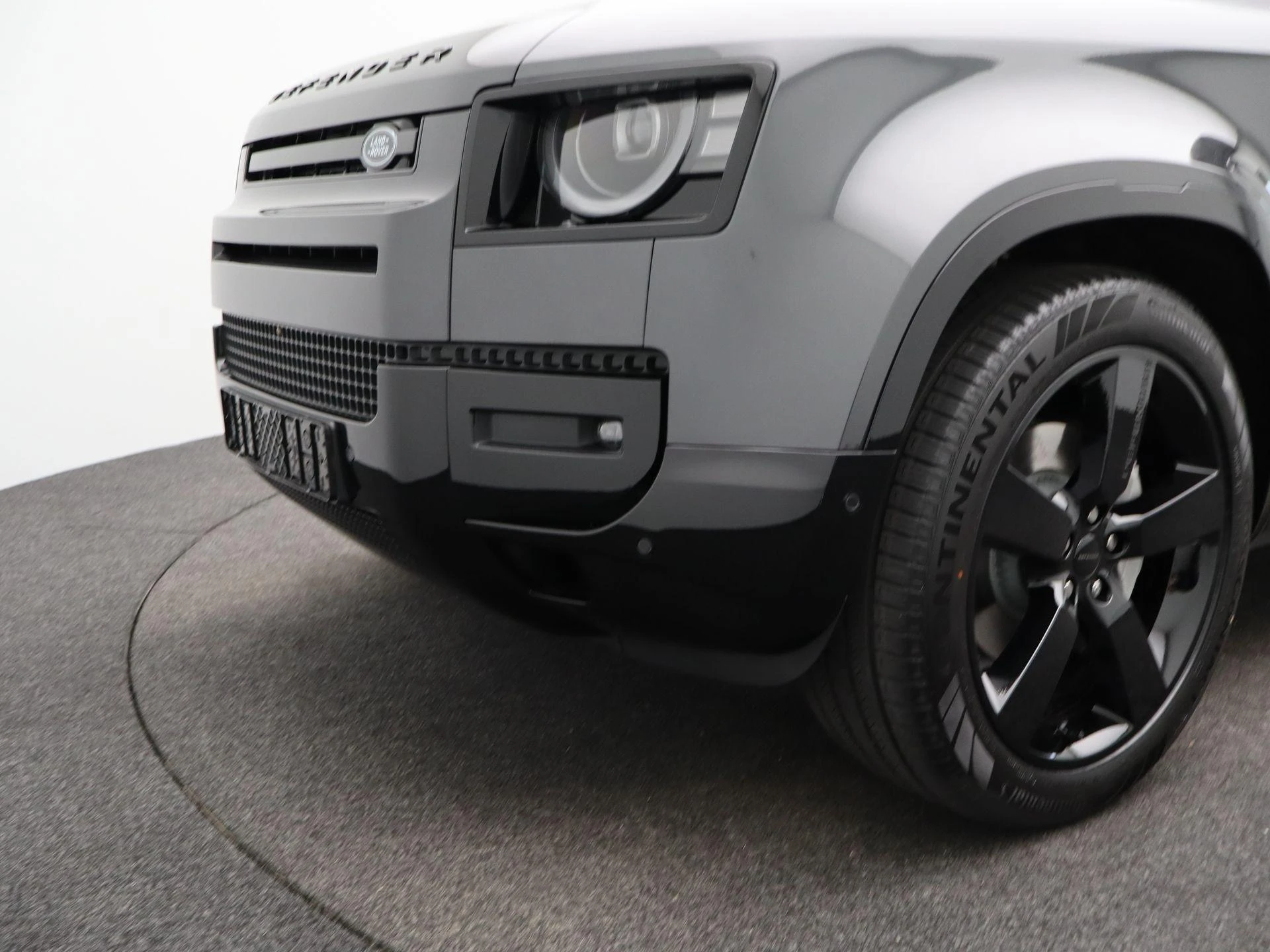 Land Rover-Defender-image-43