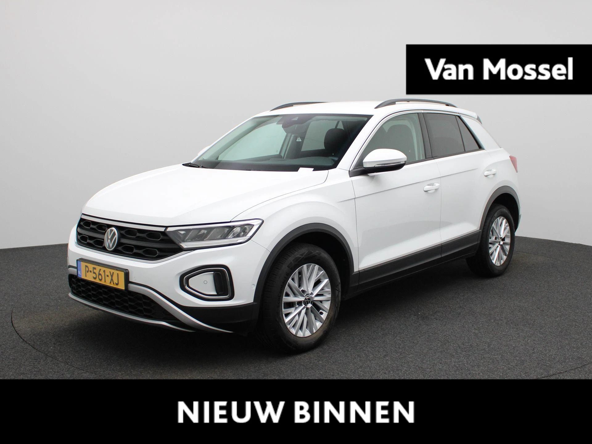 Volkswagen-T-Roc-image-0