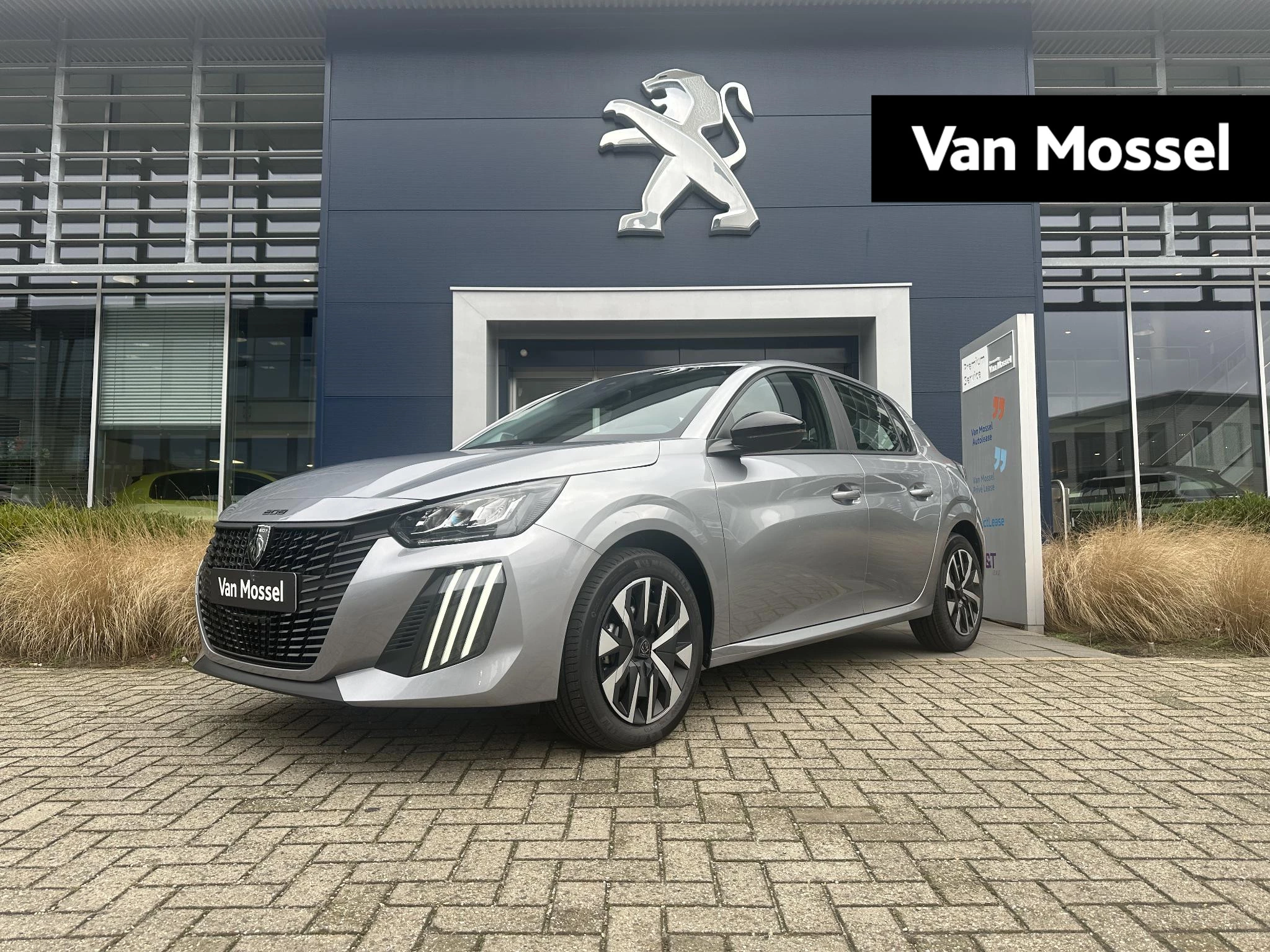 Peugeot-208-image-0