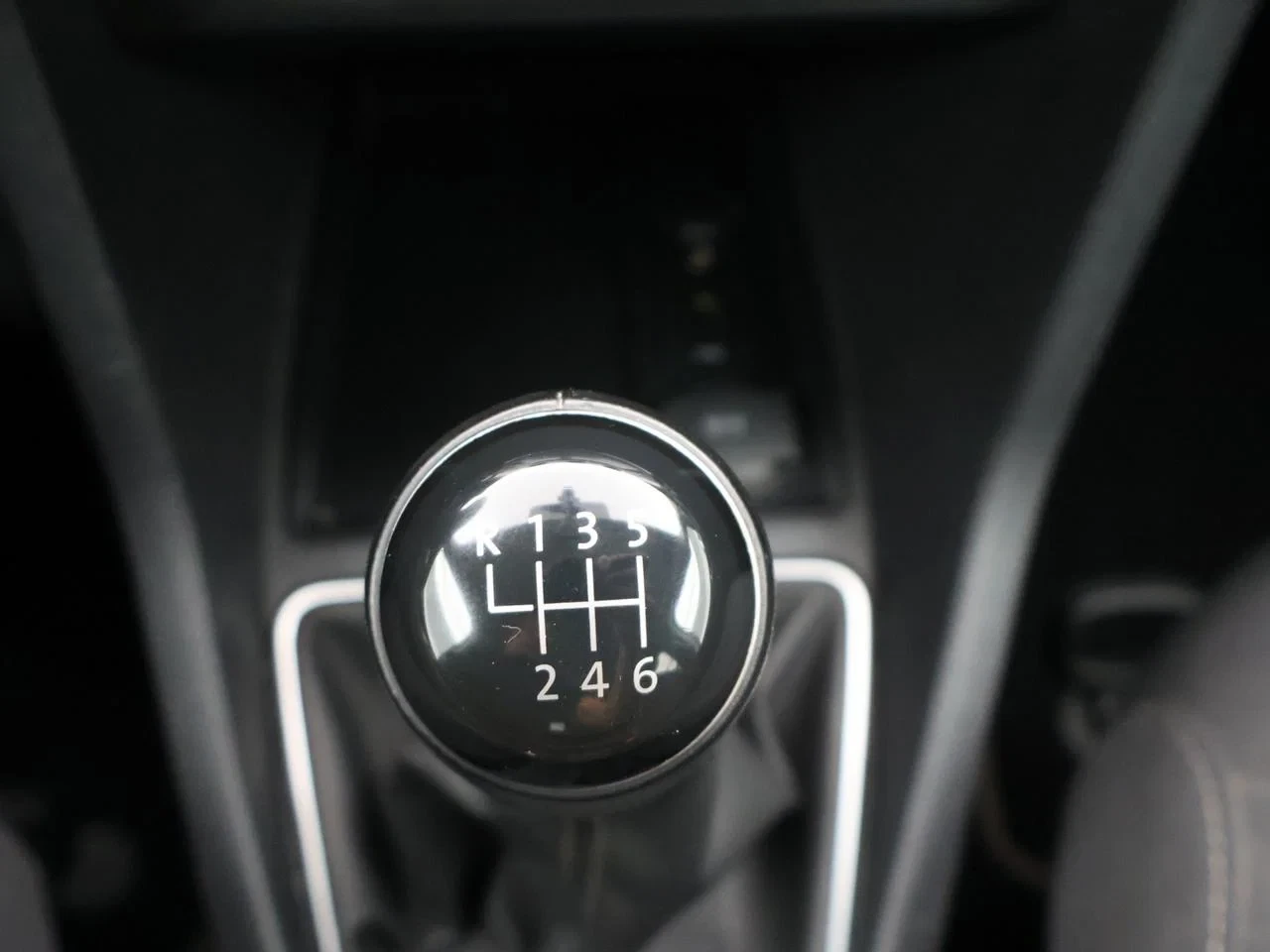 Volkswagen-Caddy-image-17