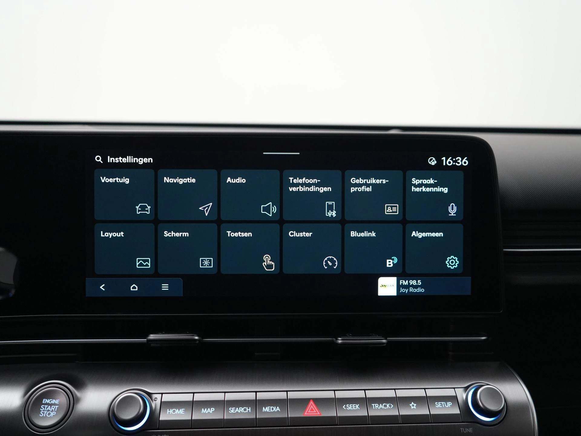 Hyundai-Kona-image-28