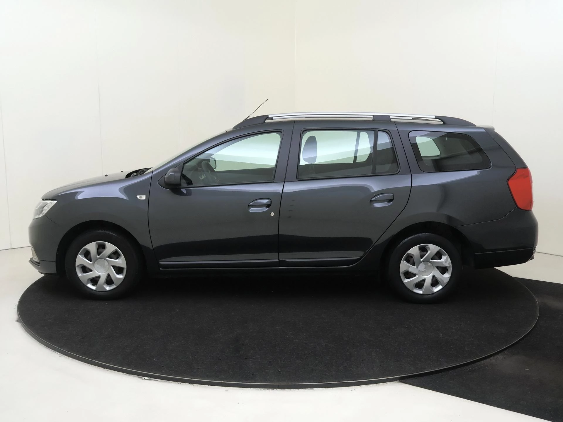 Dacia-Logan-image-3