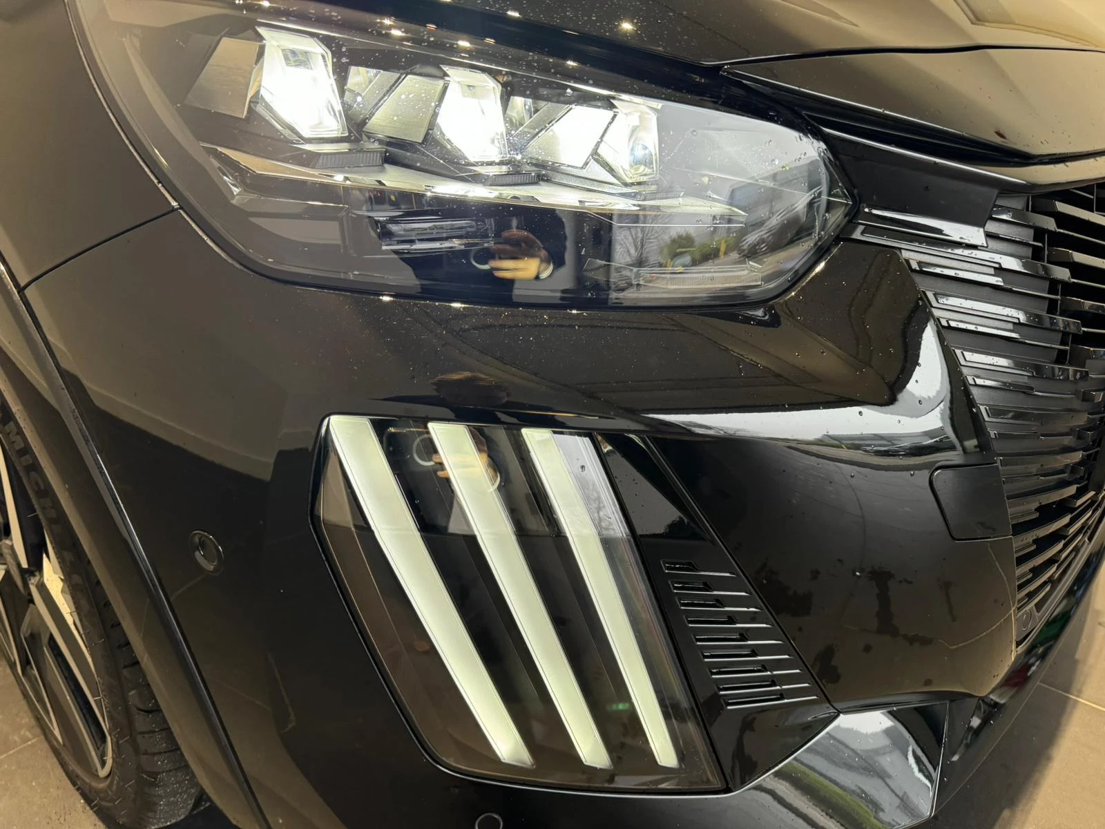 Peugeot-208-image-10