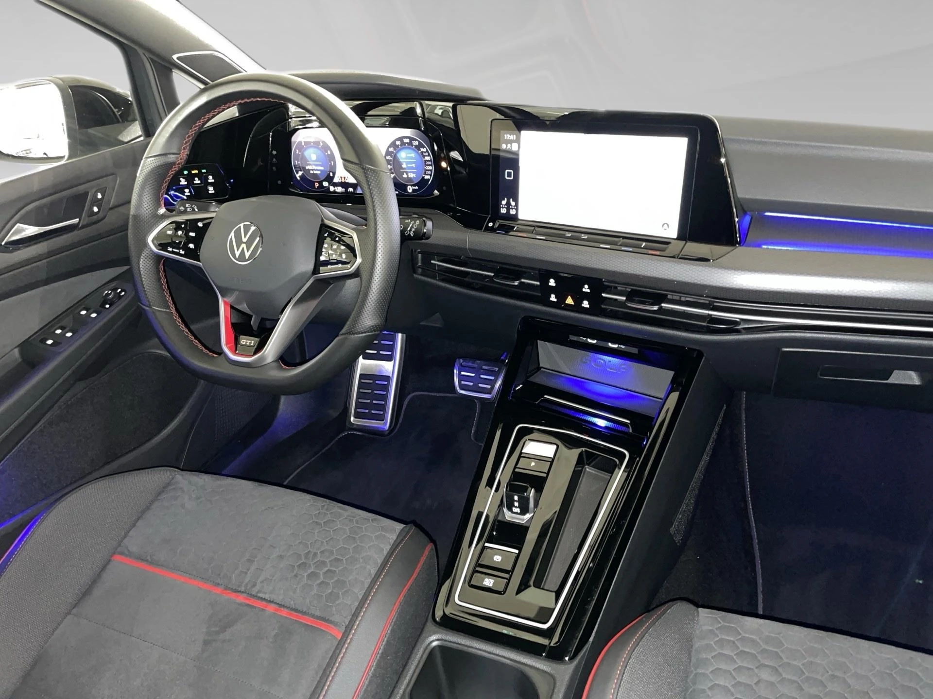 Volkswagen-Golf-image-6