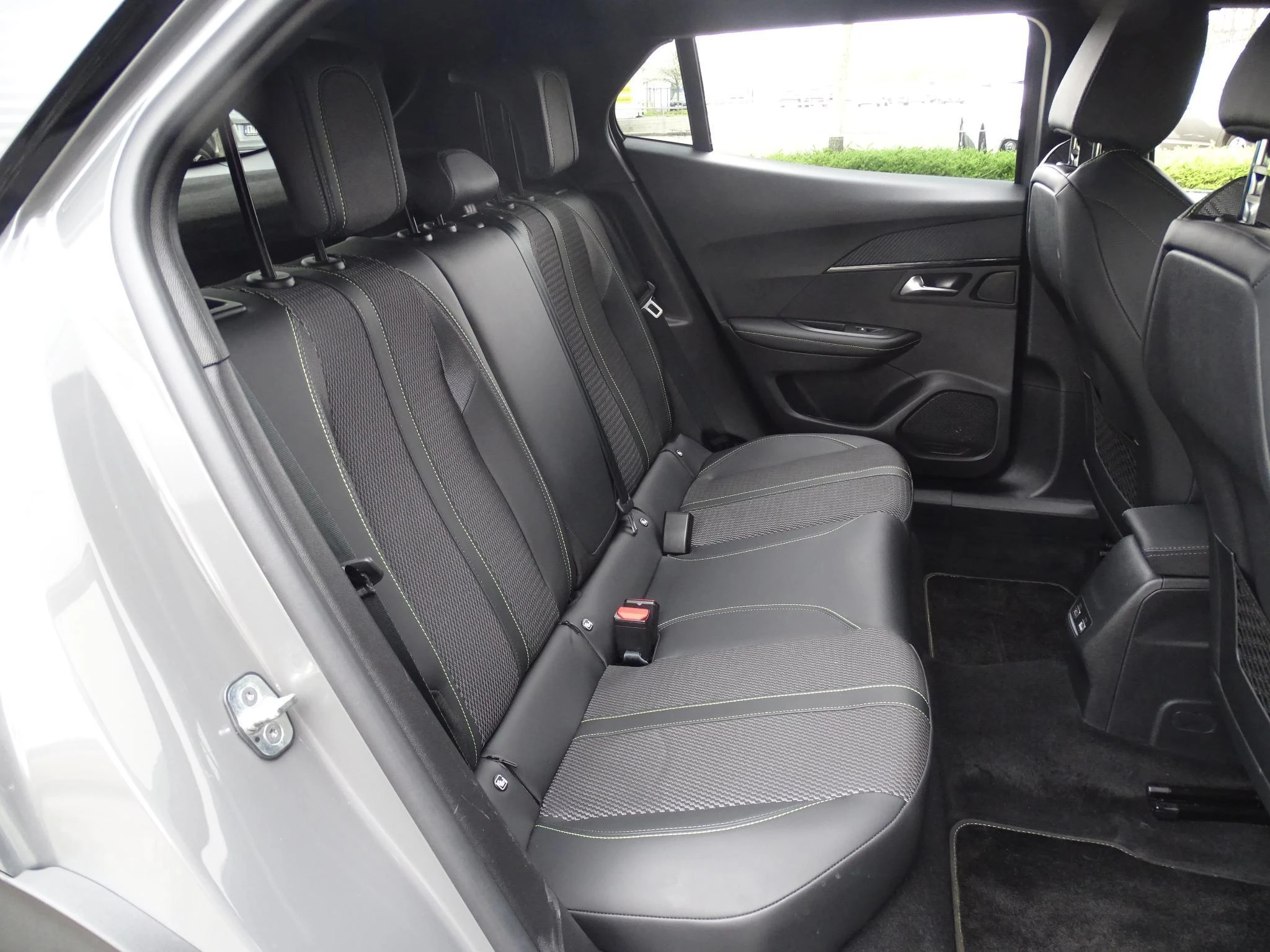 Peugeot-2008-image-17