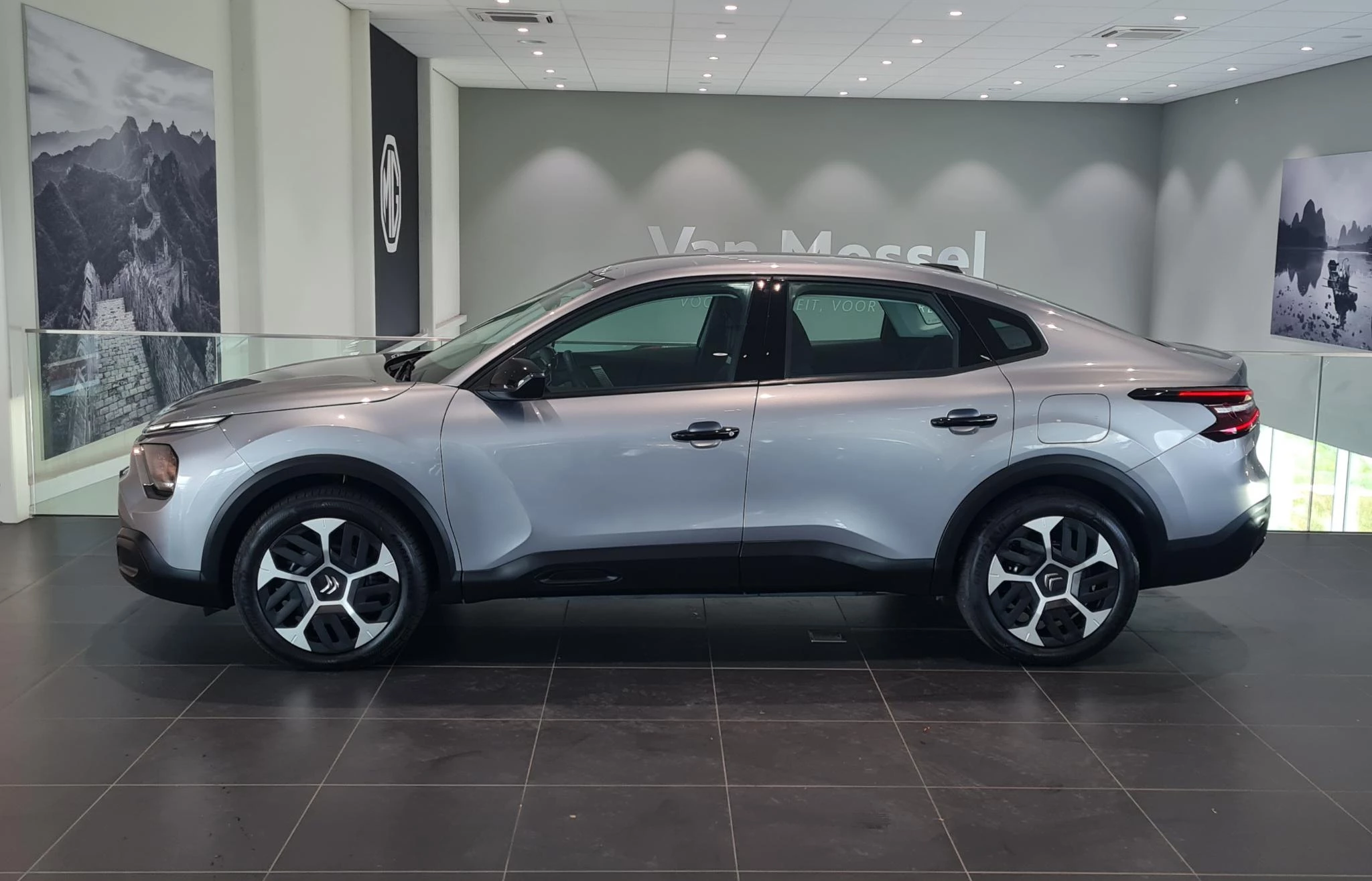 Citroën-C4 X-image-8
