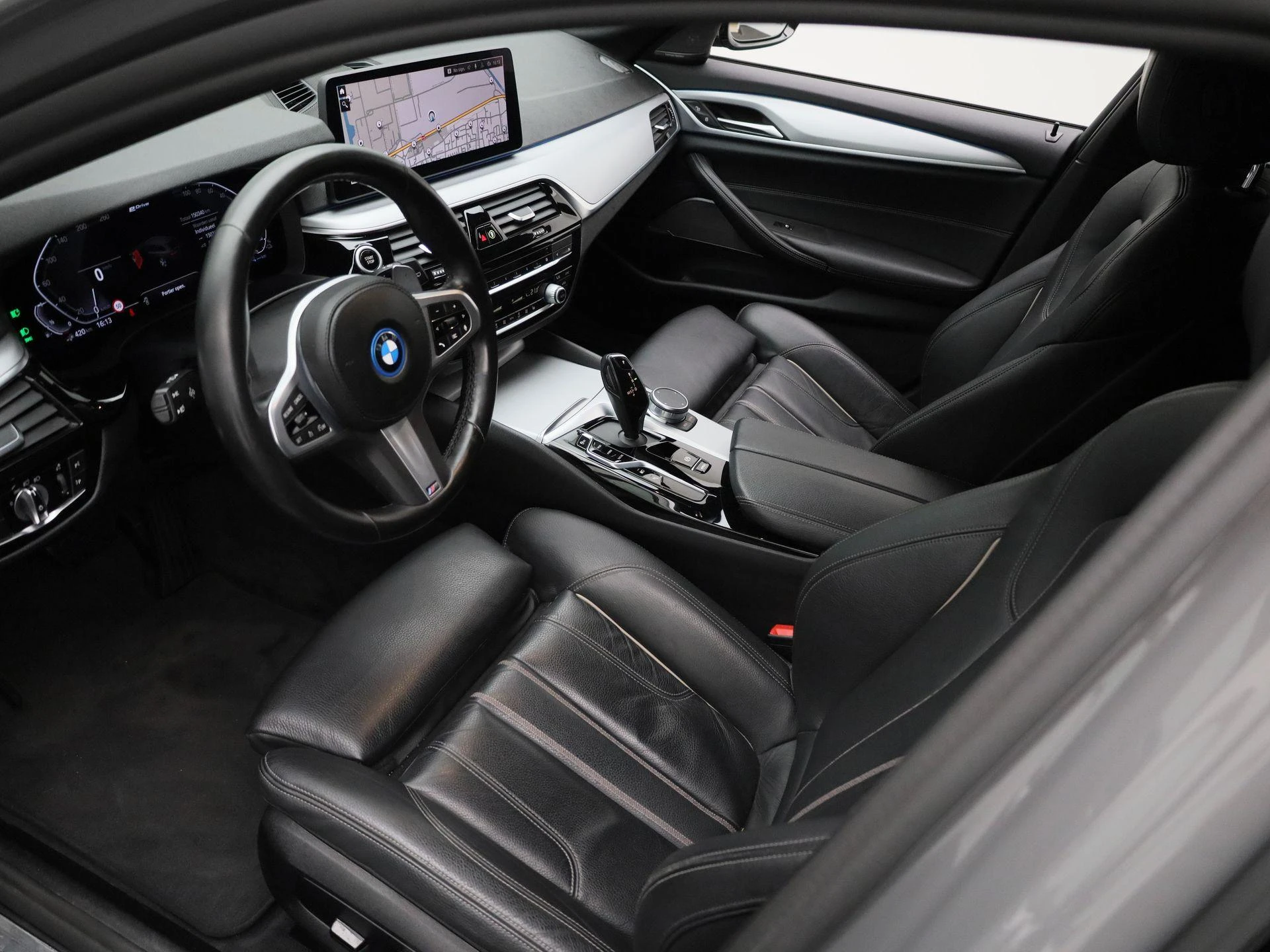 BMW-5 Serie-image-18