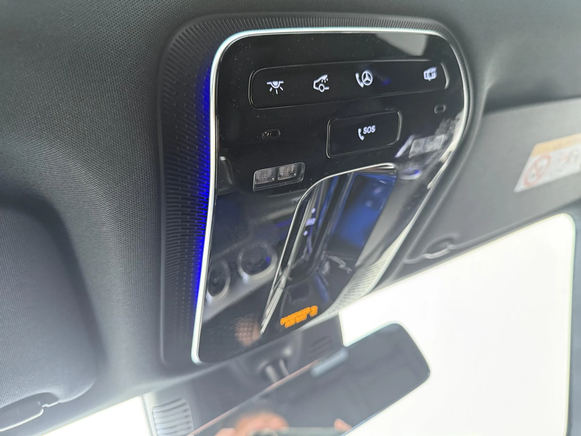 Mercedes-Benz-GLC-image-23