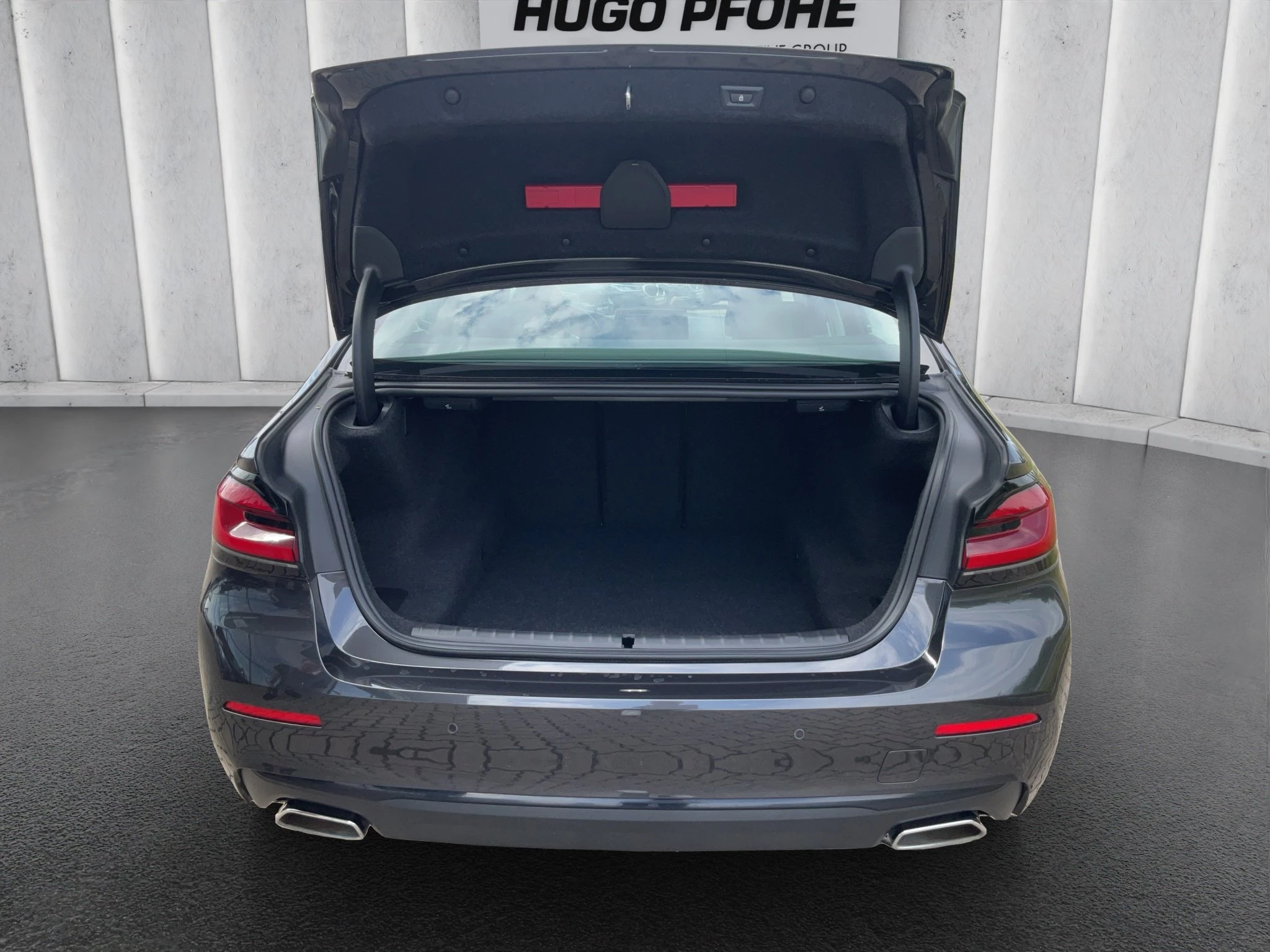 BMW 5er Reihe 520d Limousine. Driving Assist
