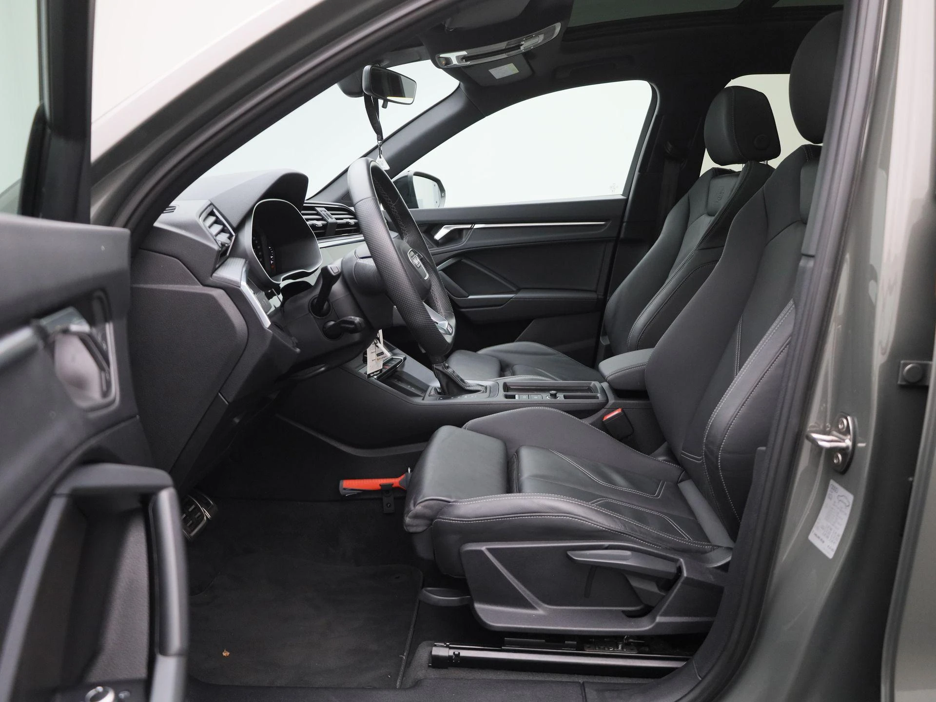 Audi-Q3-image-12