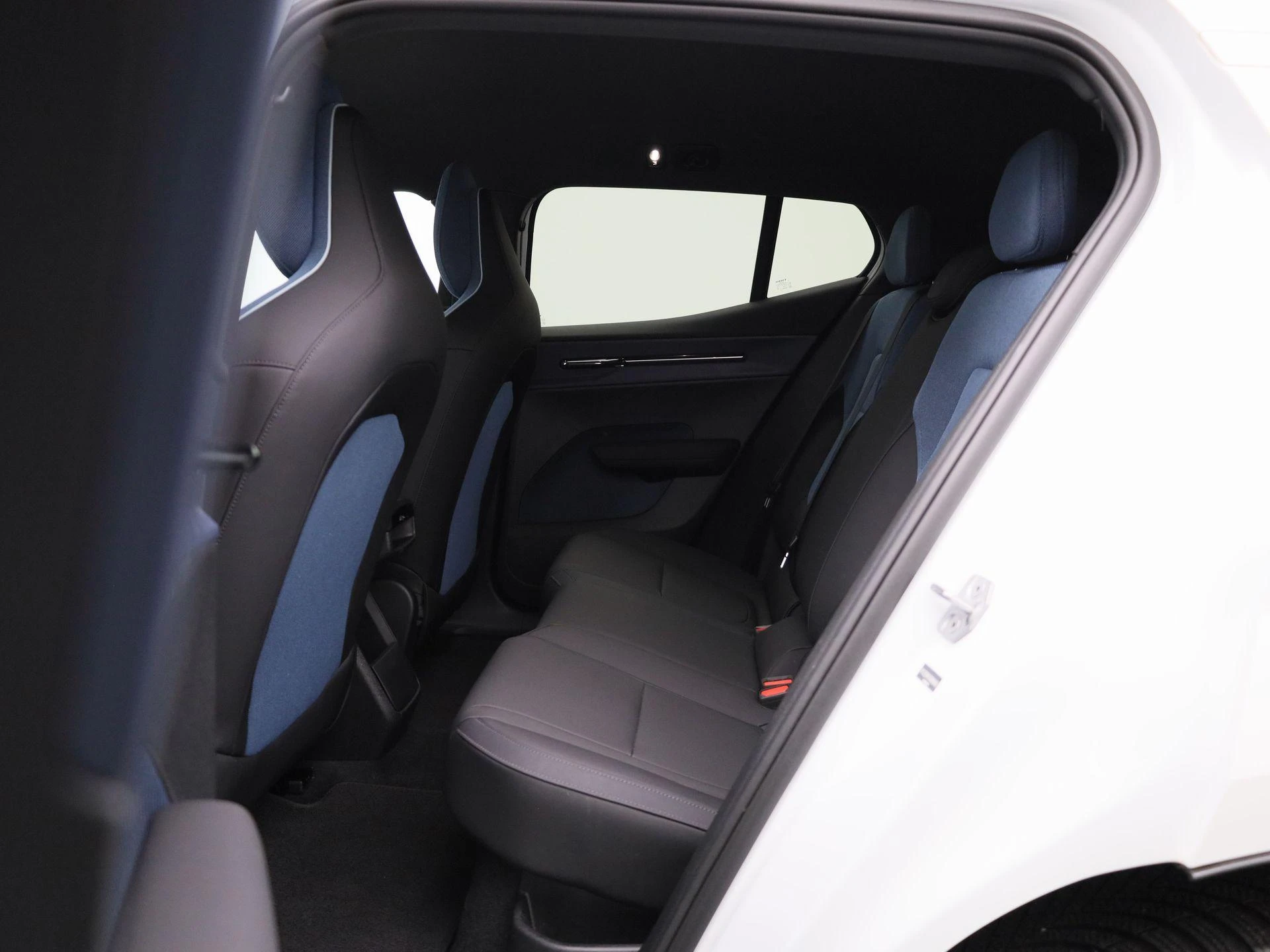 Volvo-EX30-image-9