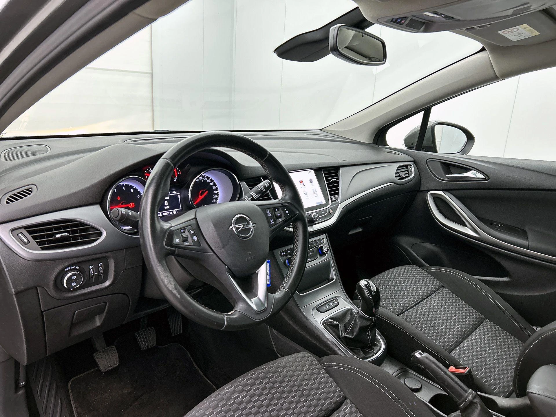 Opel-Astra-image-19