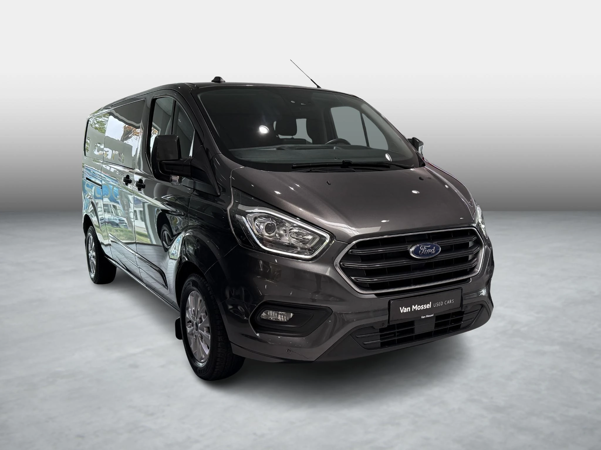 Ford-Transit Custom-image-2