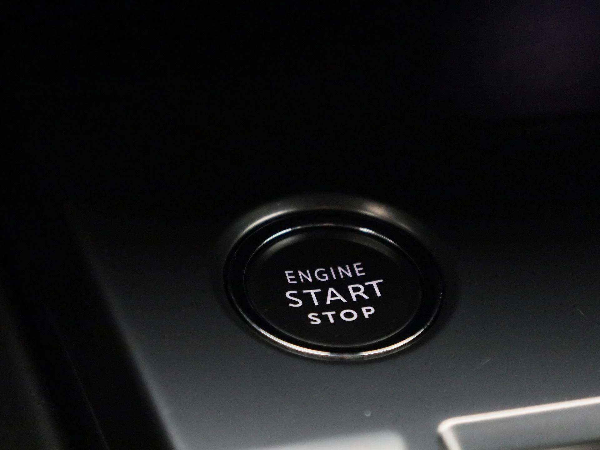 Peugeot 408 1.2 PureTech 130 S&S EAT8 GT