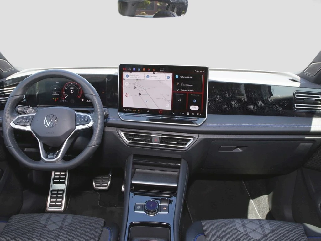Volkswagen-Tiguan-image-11