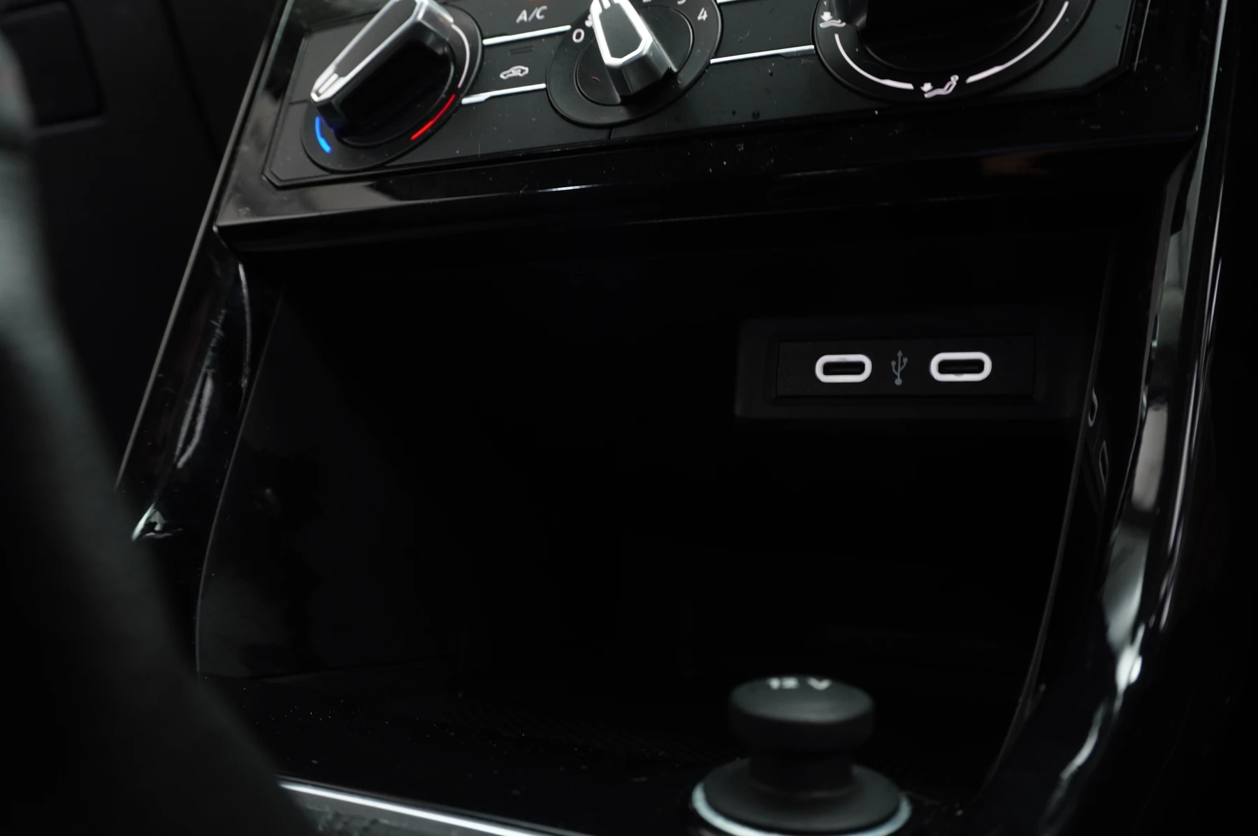 Volkswagen-T-Cross-image-29