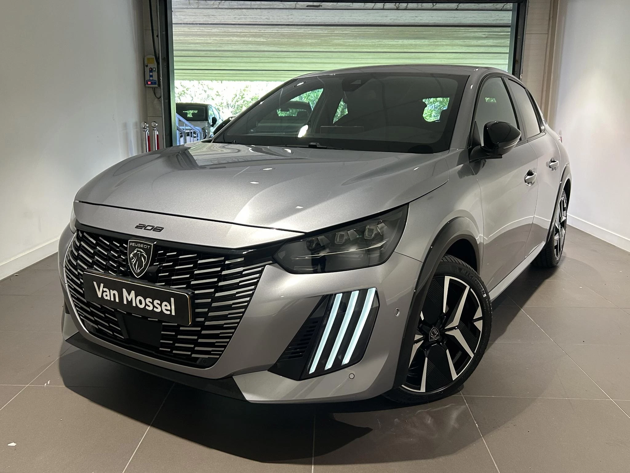 Peugeot-208-image-25