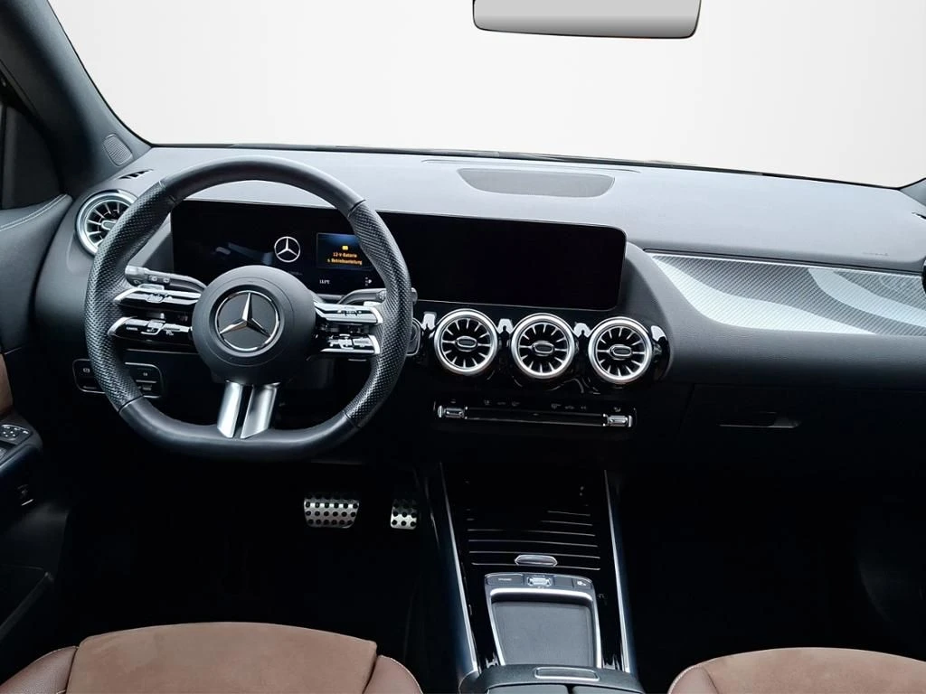 Mercedes-Benz-GLA 180 d-image-17