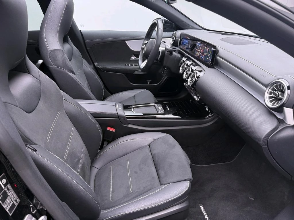 Mercedes-Benz-CLA-image-8