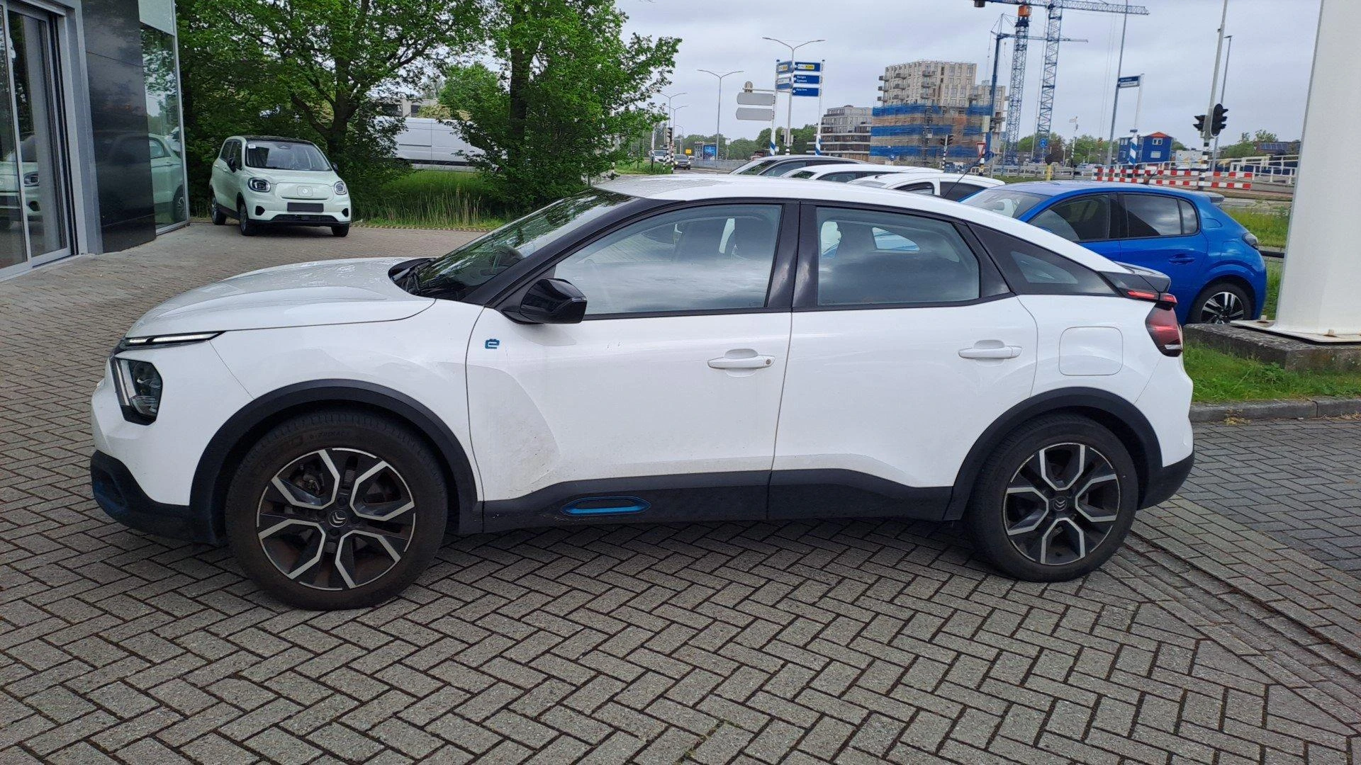 Citroën-ë-C4-image-2