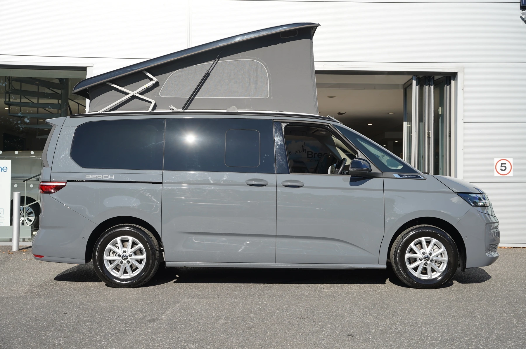Volkswagen-California-image-3