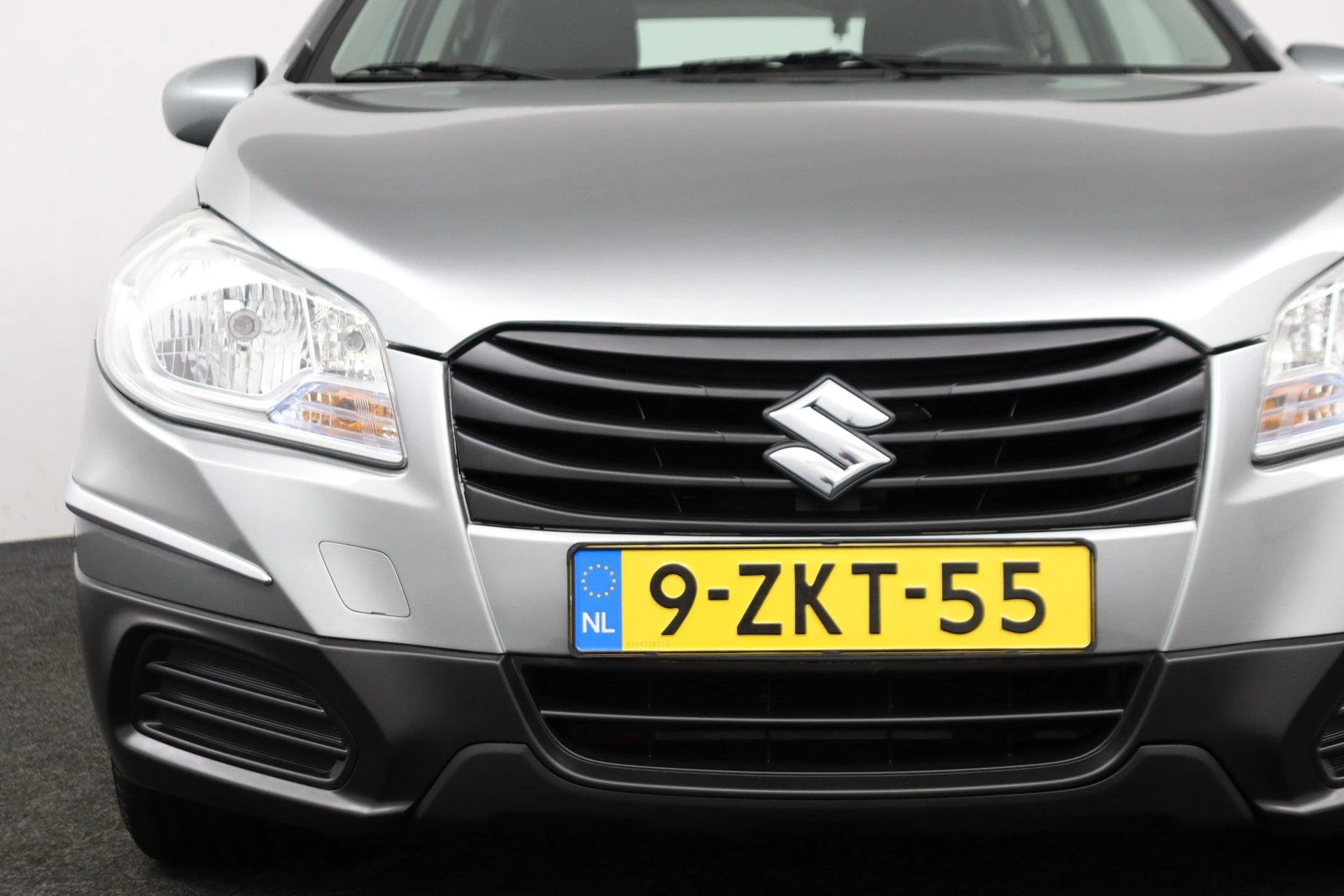 Suzuki-S-Cross-image-11