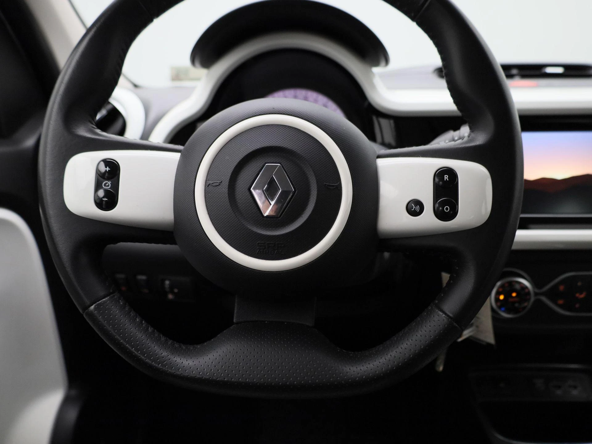 Renault-Twingo-image-6