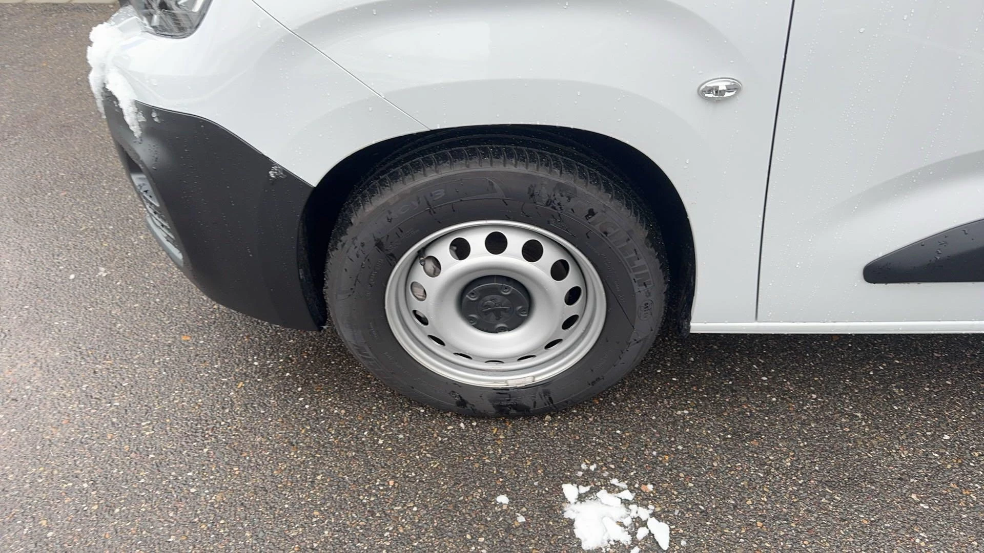 Peugeot-e-Partner-image-15