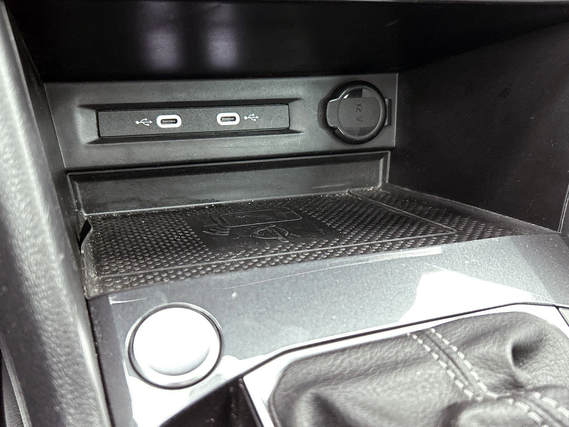 Volkswagen-Tiguan-image-31