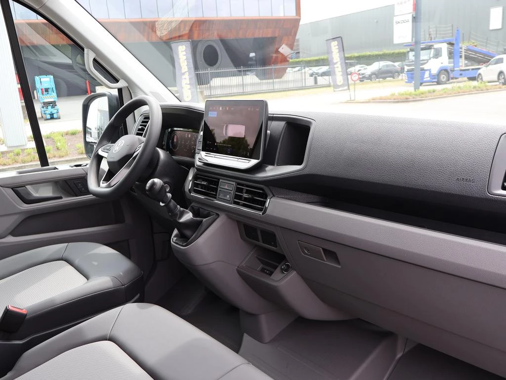 Volkswagen-Crafter-image-2