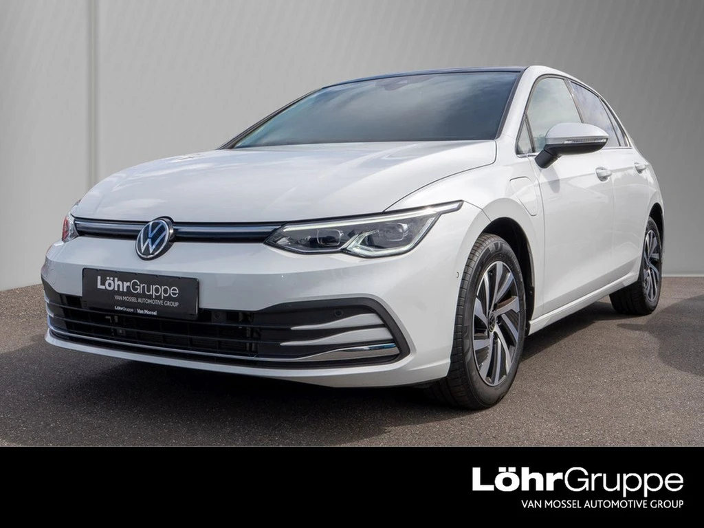 Volkswagen-Golf-image-0