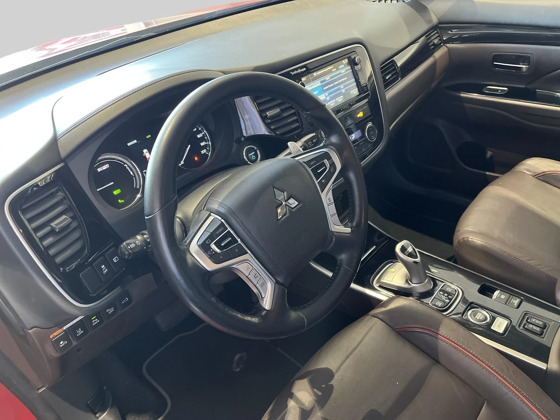 Mitsubishi-Outlander-image-8