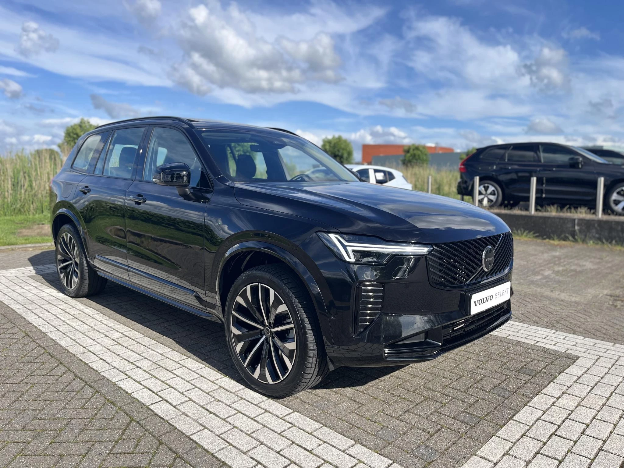 Volvo XC90 T8 Plug-in hybrid AWD Ultra Dark