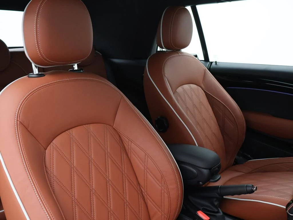 MINI-Cabrio-image-11