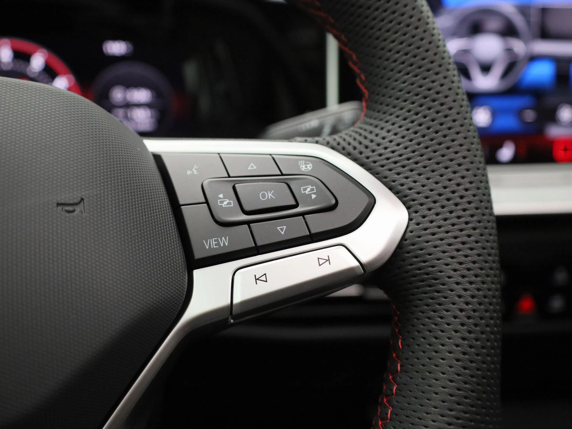 Volkswagen-Golf-image-20