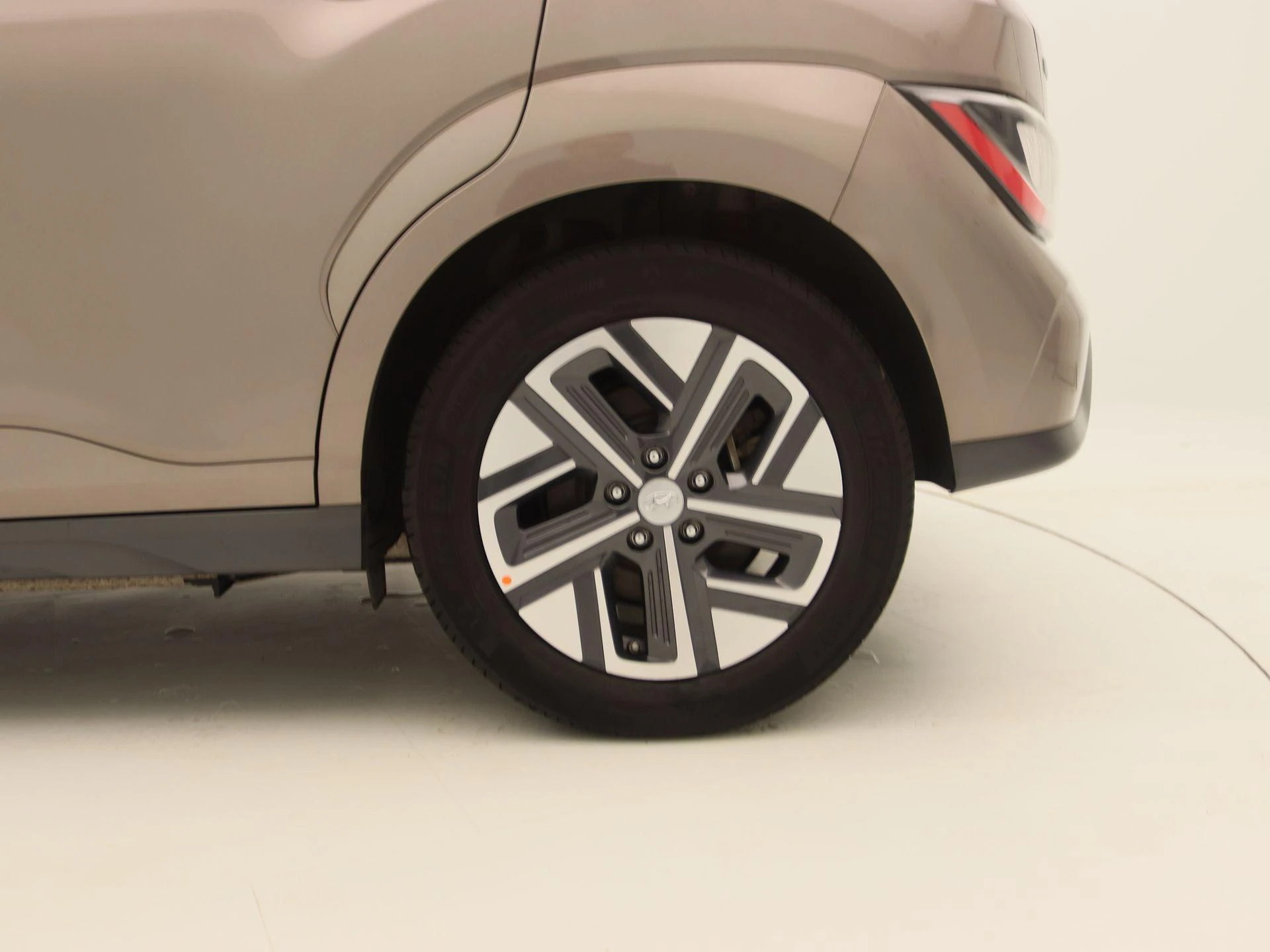 Hyundai-Kona-image-15