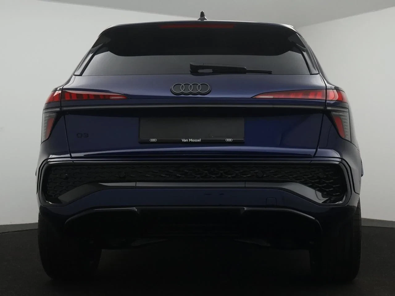 Audi Q3 SUV Audi Q3 SUV S line TFSI 150PK *DEMO*AUTOMAAT*VIRTUAL COCKPIT*CAMERA*PDC*ACC*APP-CONNECT*...*