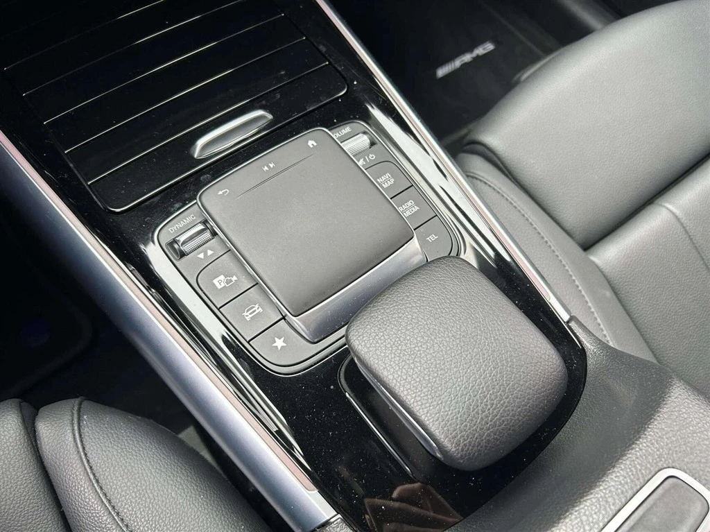 Mercedes-Benz-EQA-image-13