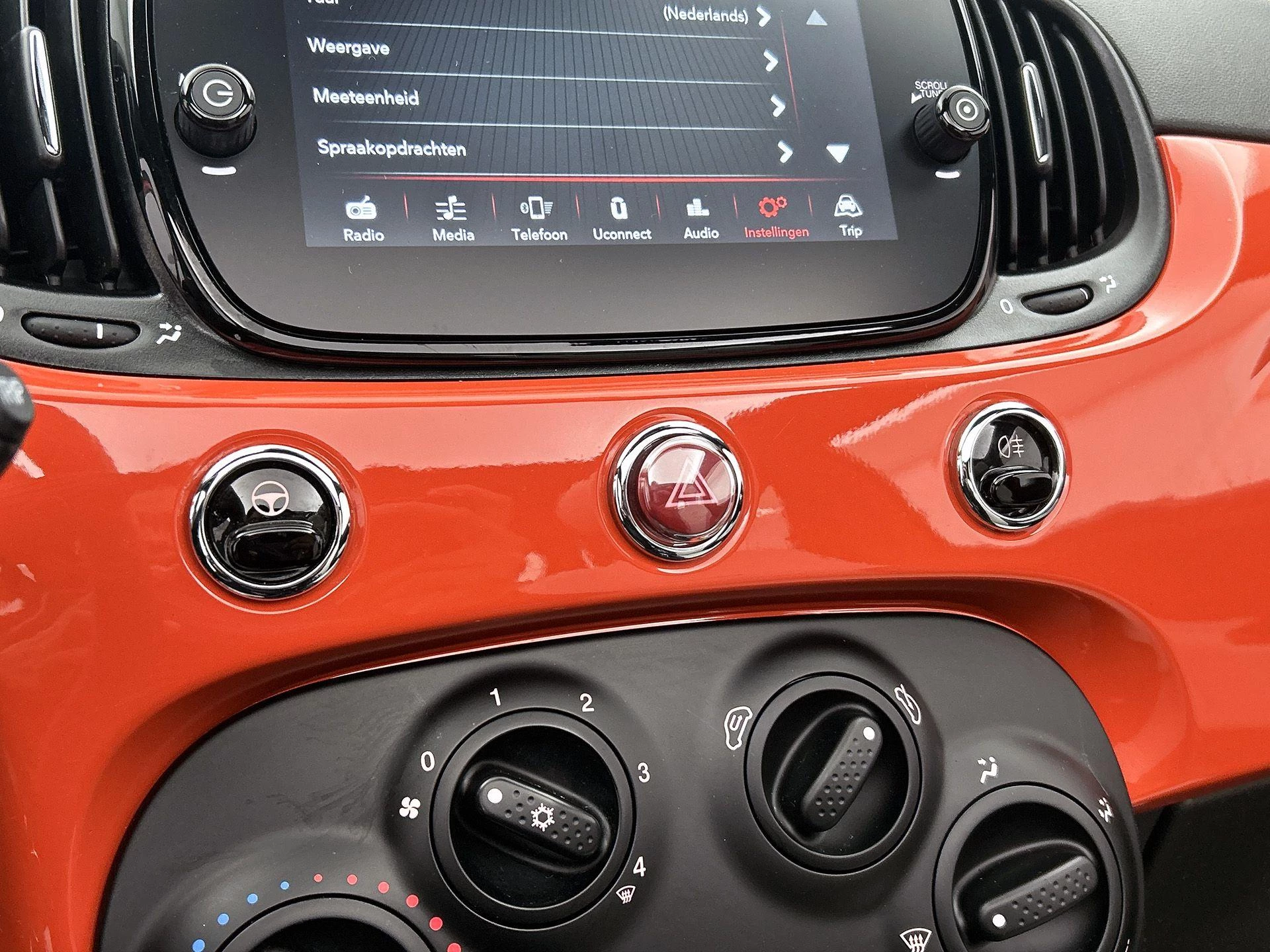 Fiat-500C-image-14