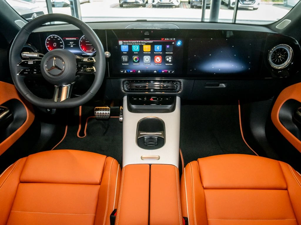 Mercedes-Benz-CLA 200-image-12