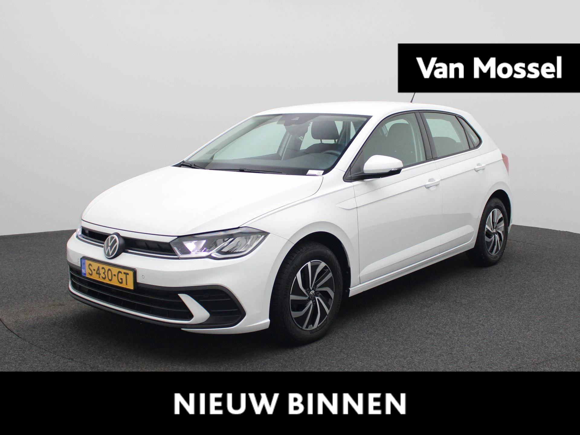 Volkswagen-Polo-image-0